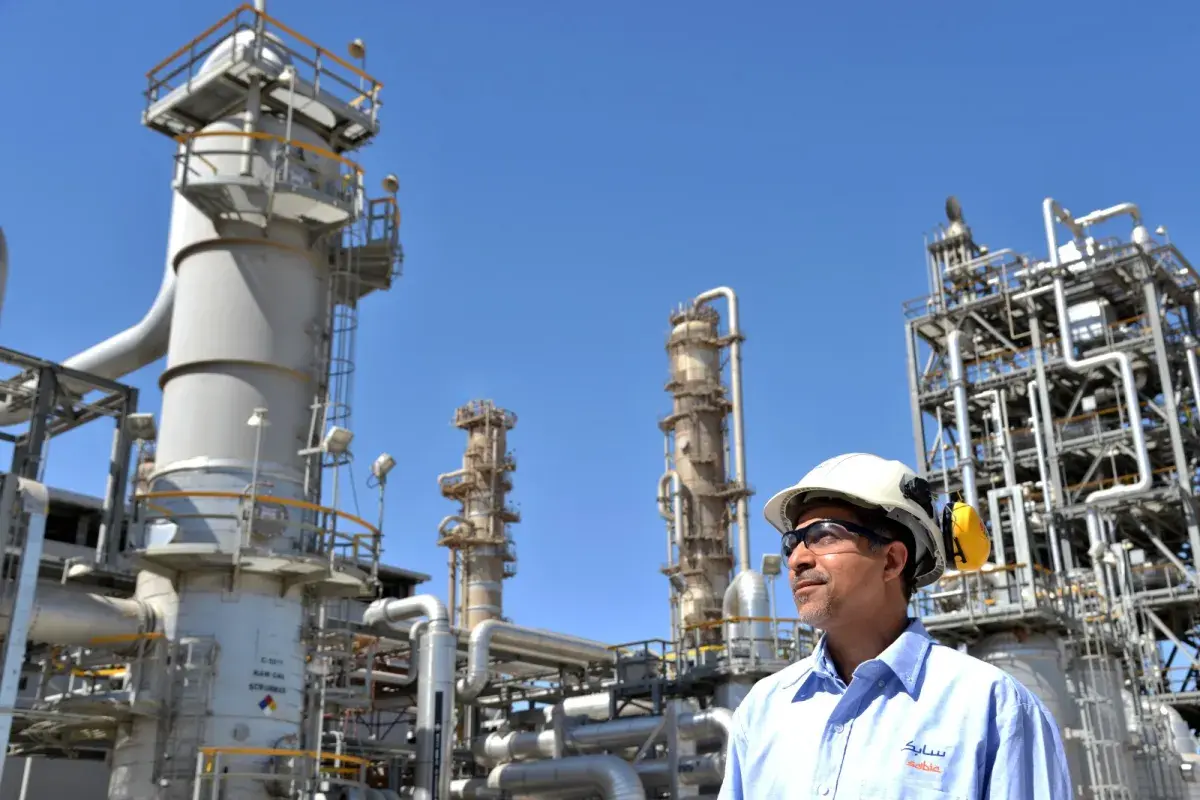 «سابك» تحقق 560 مليون دولار أرباحاً معدلة في 2025