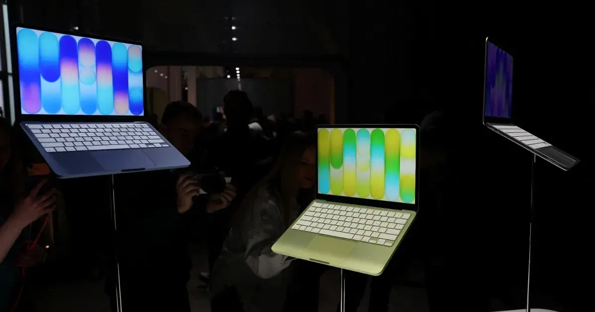 منتجات أبل الجديدة: ماك بوك برو ومعالجات متطورة وشاشات بجودة الاستوديو