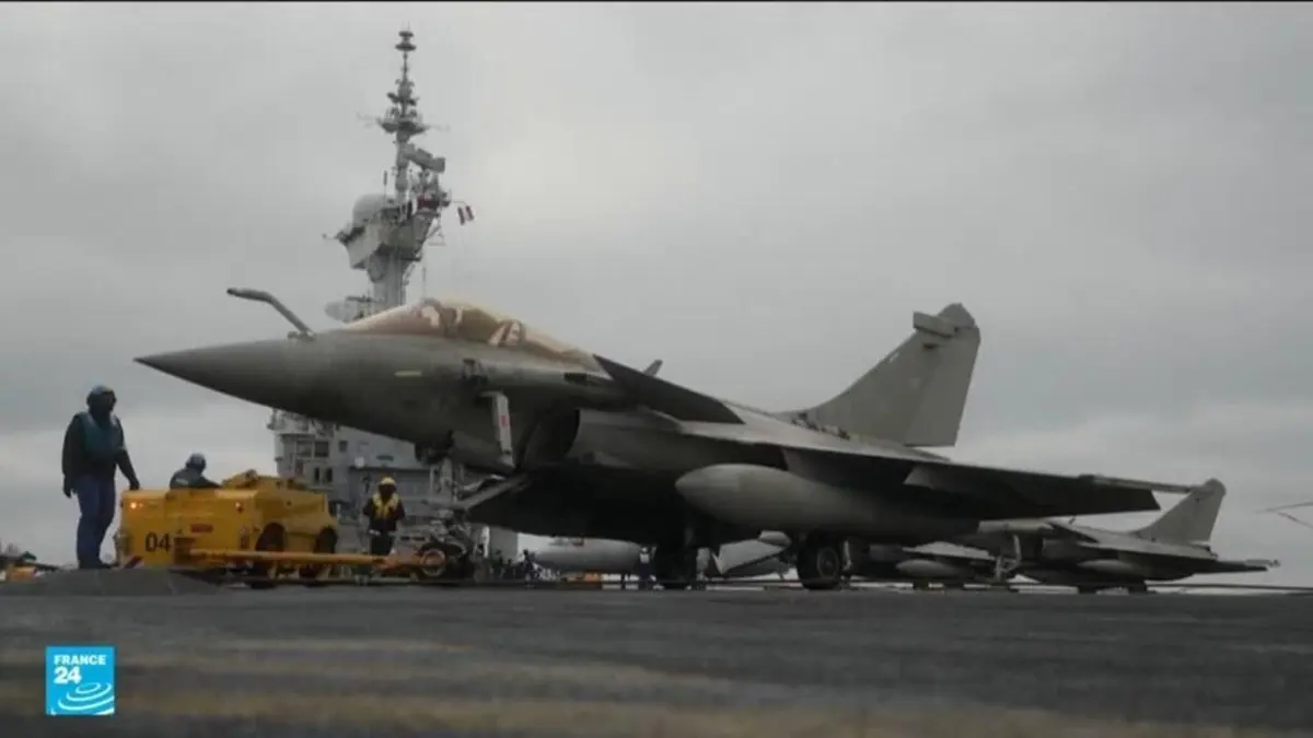 الرئيس الفرنسي ماكرون يأمر حاملة الطائرات "شارل ديغول" بالتوجه نحو البحر المتوسط