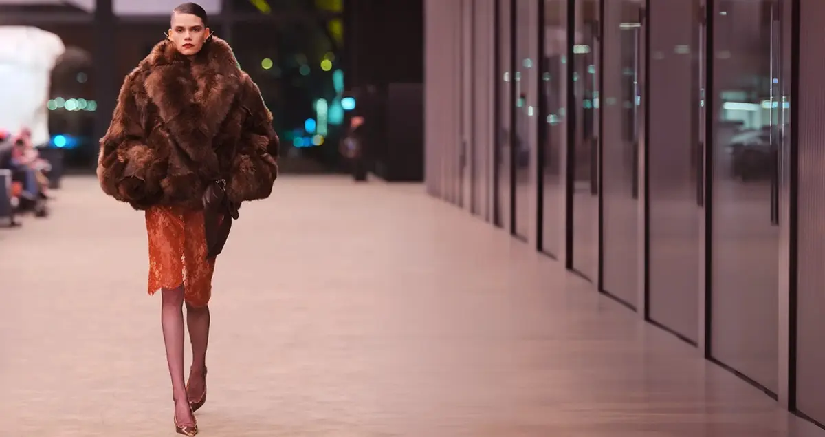 كلّ ما فاتكِ من أسبوع الموضة في باريس لمجموعات خريف وشتاء 2027-2026