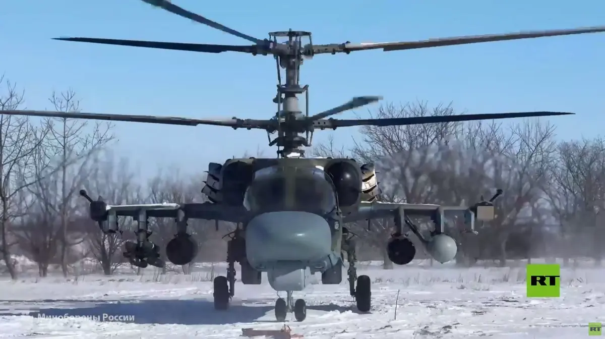 وزارة الدفاع الروسية تنشر لقطات لقتال المروحيات "Ka-52м" على الجبهة