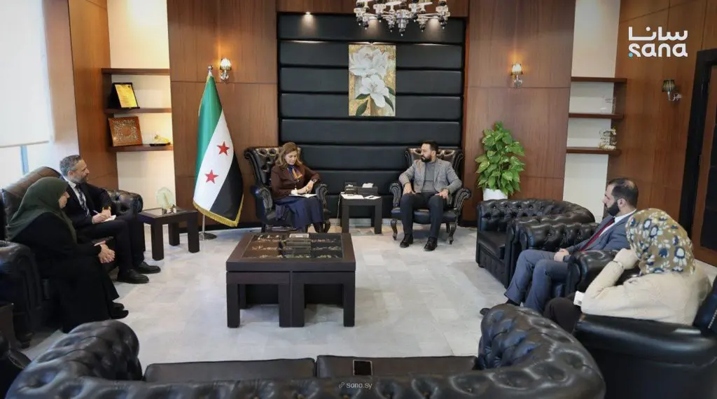 وزارتا الشؤون الاجتماعية والداخلية تبحثان آفاق التعاون المشترك