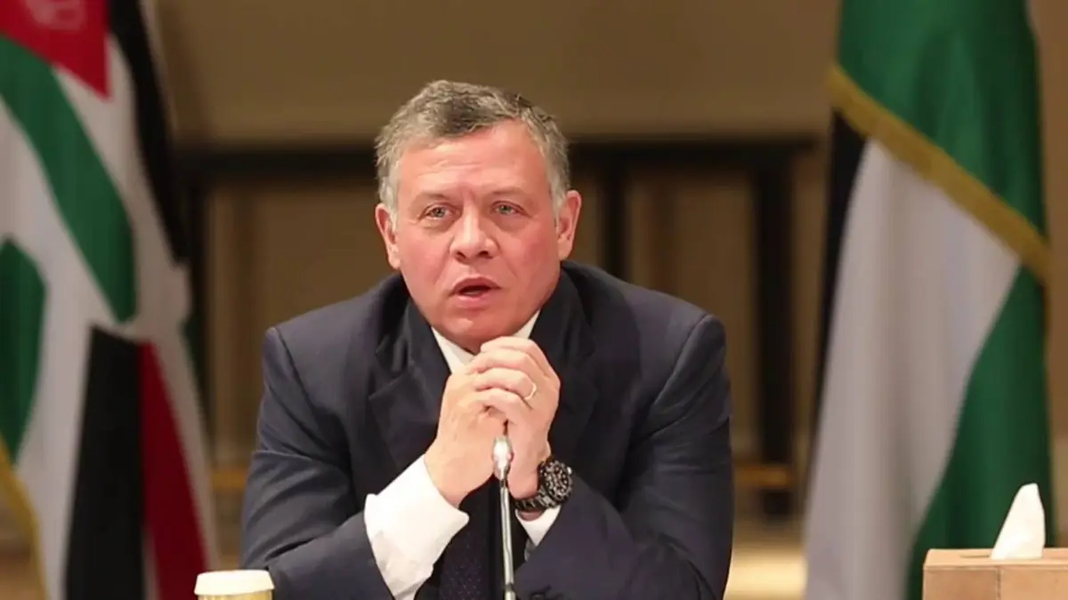 الملك يتلقى اتصالا هاتفيا من رئيس أوزبكستان ويؤكدعلى ضرورة استخدام الدبلوماسية والحوار لحل الخلافات