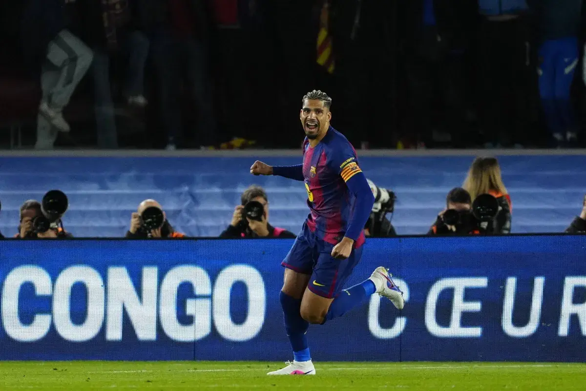 أراوخو يصل إلى 200 مباراة مع برشلونة