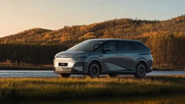 إكس بنج X9 الكهربائية 2026 المحدثة