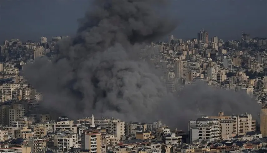 الجيش الإسرائيلي يشن 250 ضربة على مواقع لحزب الله جنوب لبنان - موقع 24