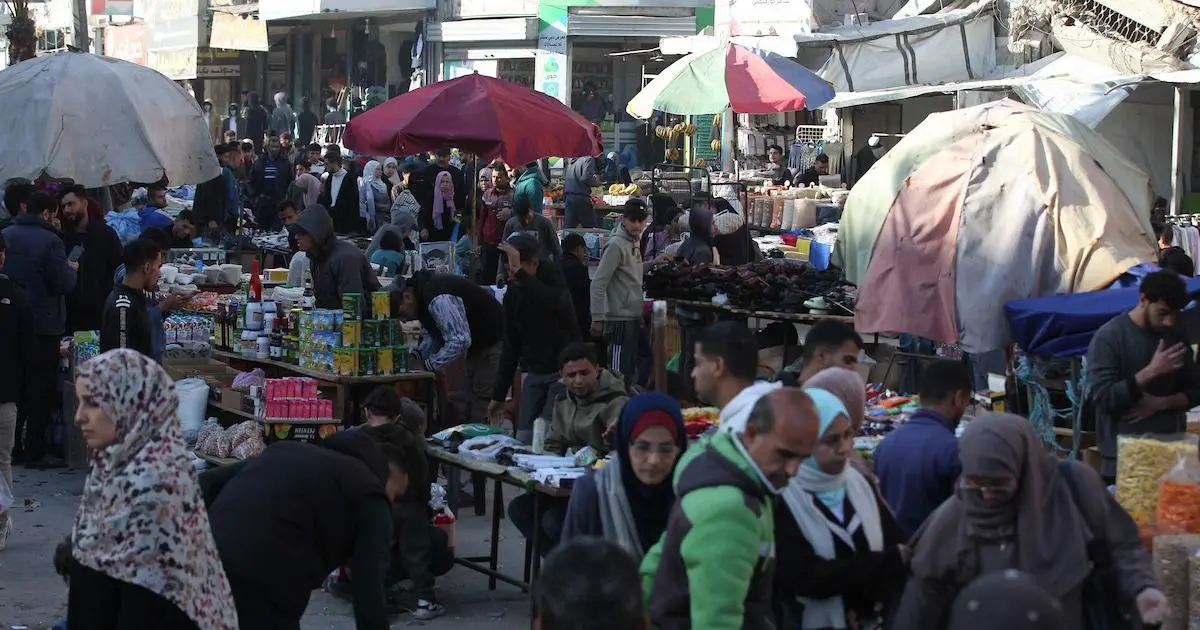 الحرب على إيران تصل إلى غزة اقتصادياً.. ضغط أسعار وتضييق إسرائيلي