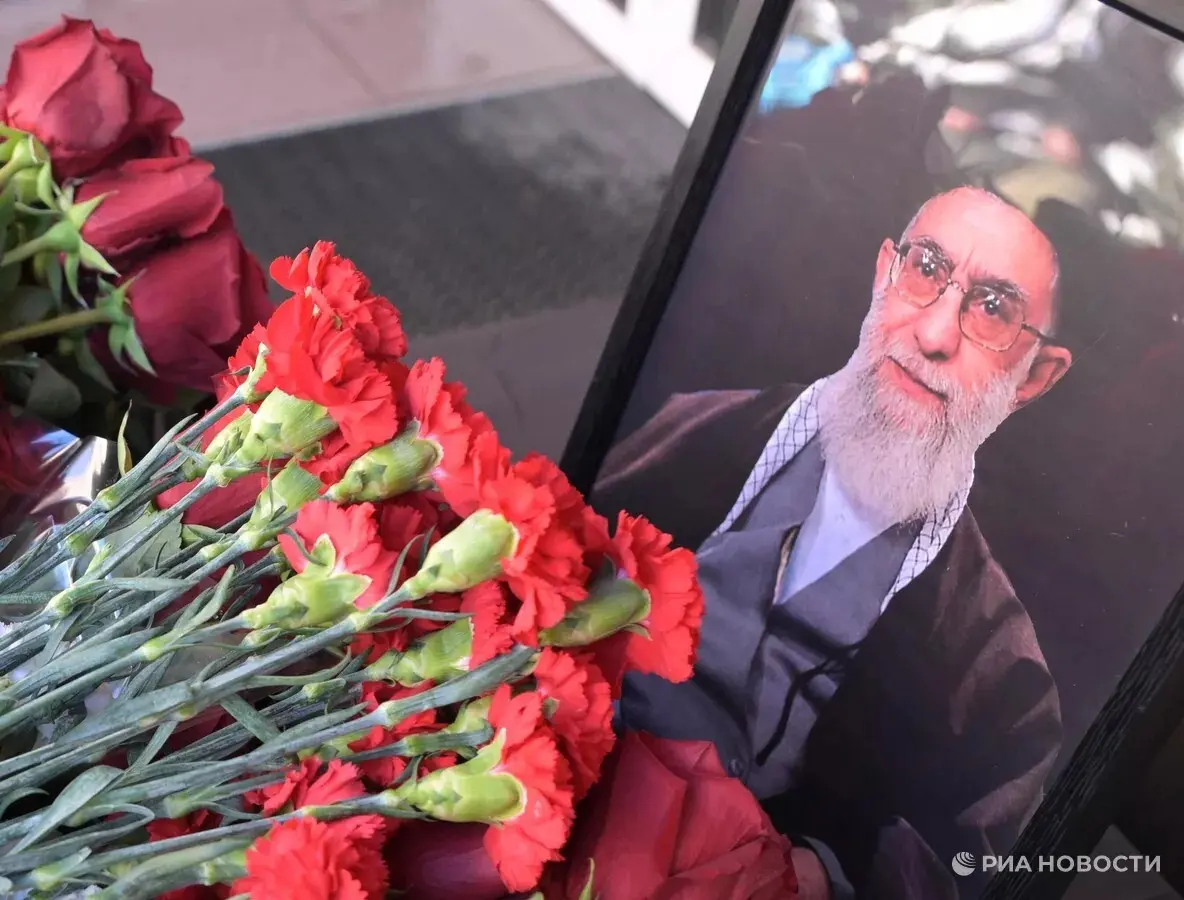 عراقجي يشكر لافروف على تقديمه التعازي في مقتل خامنئي ويطلعه على تداعيات العدوان الأمريكي الإسرائيلي