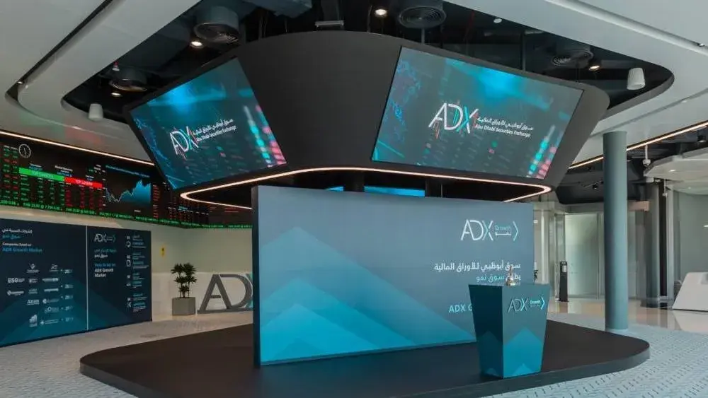 تراجعات حادة للأسهم.. والشركات تؤكد قوتها التشغيلية