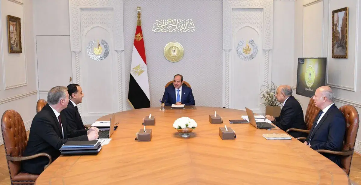 السيسي يؤكد أهمية الحفاظ على أرصدة «استراتيجية آمنة» من المنتجات البترولية