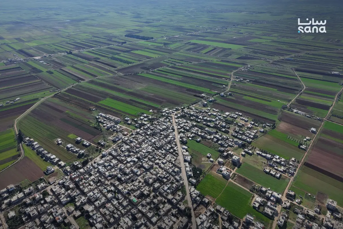 لقطات جوية لمدينة سلحب بريف حماة الغربي والسهول الزراعية المحيطة بها