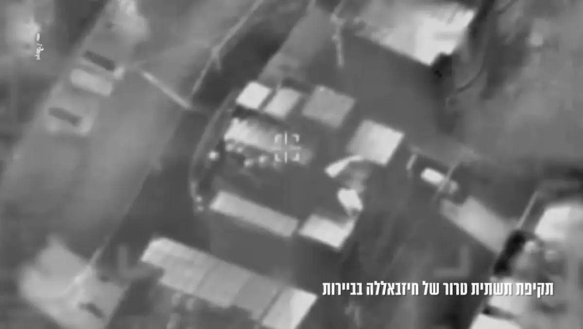 الجيش الإسرائيلي يواصل غاراته على بيروت: استهدفنا مخازن تحت الأرض ومقرات لـ"حزب الله"