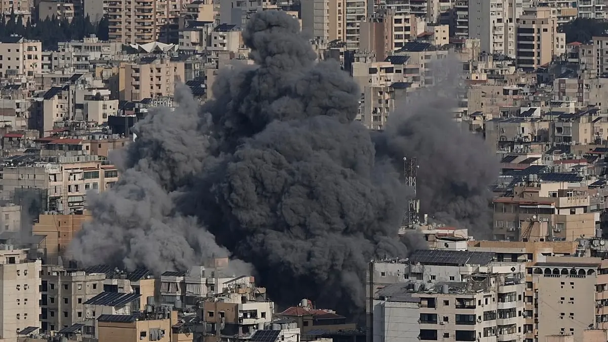 بعد قرار حظر الأنشطة العسكرية والأمنية لحزب الله.. لبنان يشدد قبضته على السلاح غير المرخّص