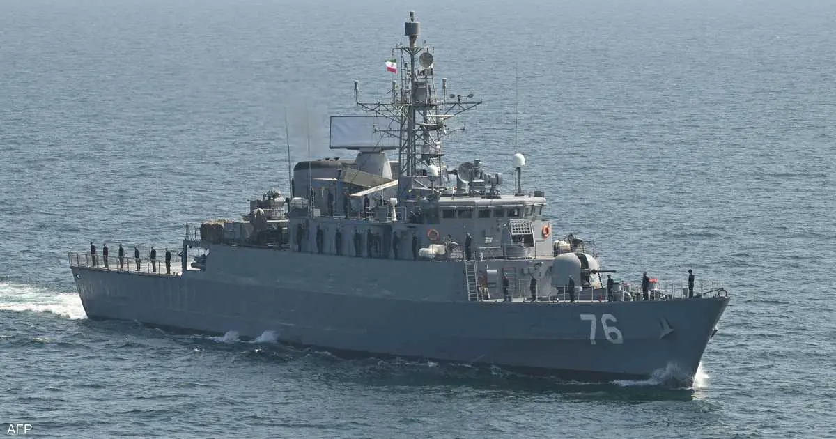 أكثر من 100 مفقود في هجوم من غواصة أغرق فرقاطة إيرانية