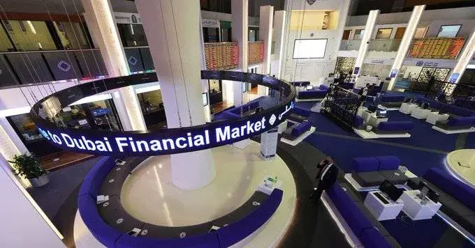 الأسهم الإماراتية تواصل التراجع وسط اشتعال الصراع الإقليمي