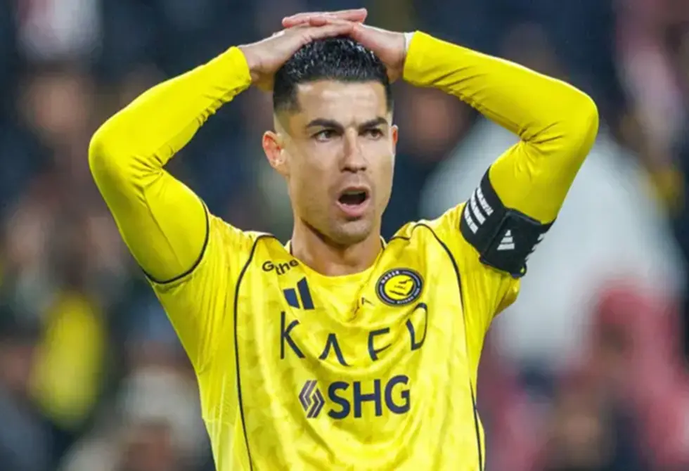 النصر السعودي في مأزق.. الكشف عن مدة غياب رونالدو