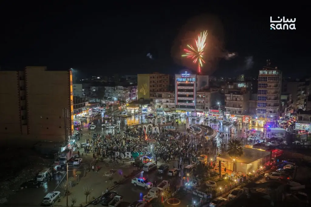 أهالي الرقة يحيون الذكرى الـ 13 لتحرير المدينة من النظام البائد