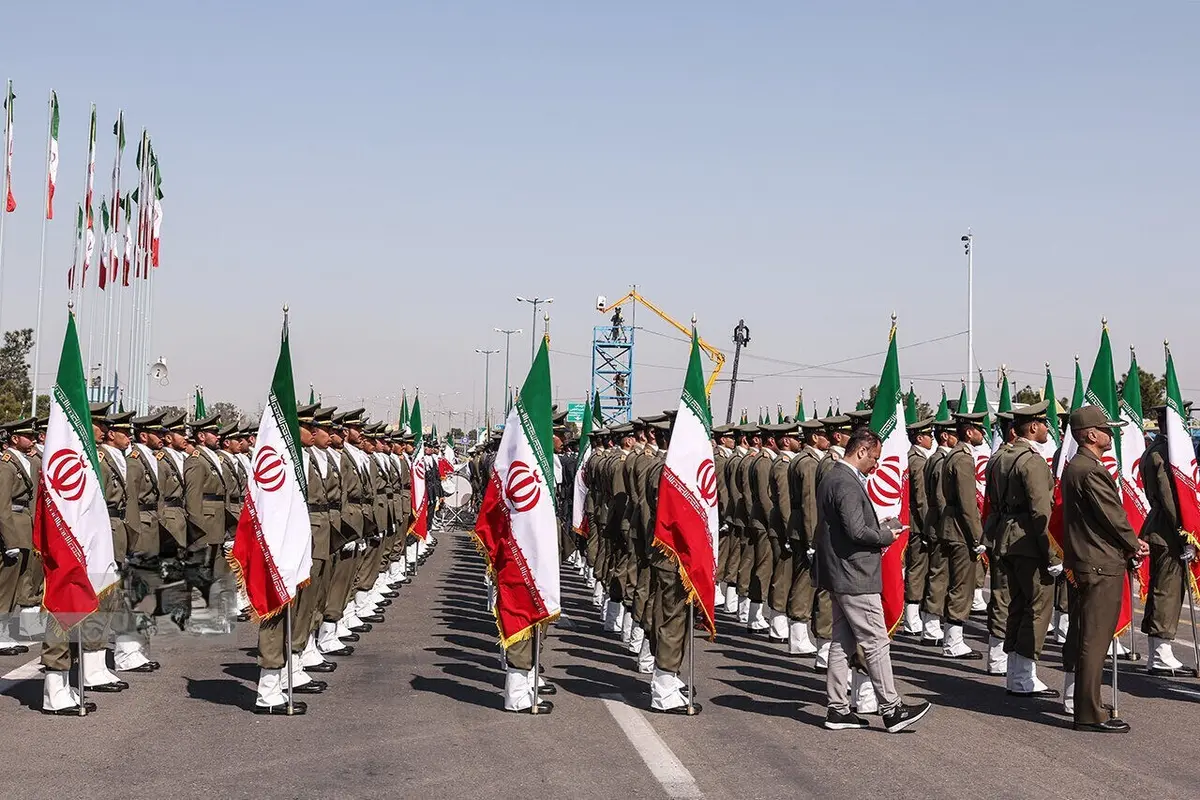 الحرس الثوري يعلن انطلاق موجة هجمات صاروخية ومسيرات بـ"انفجارات عظيمة" ضد إسرائيل وأمريكا