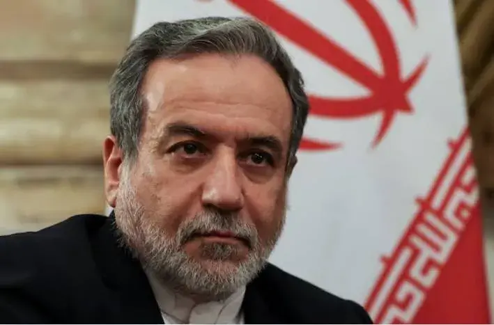 عراقجي: أميركا «ستندم أشد الندم» على استهداف الفرقاطة الإيرانية