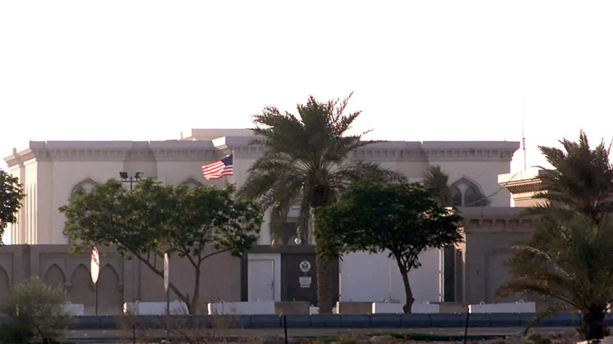 قطر تُجلي سكانًا من محيط السفارة الأمريكية كـ"إجراء احترازي مؤقت"