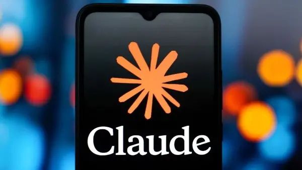 وداعا للوحة المفاتيح.. "أنثروبيك" تكشف عن مستقبل البرمجة بالصوت فقط