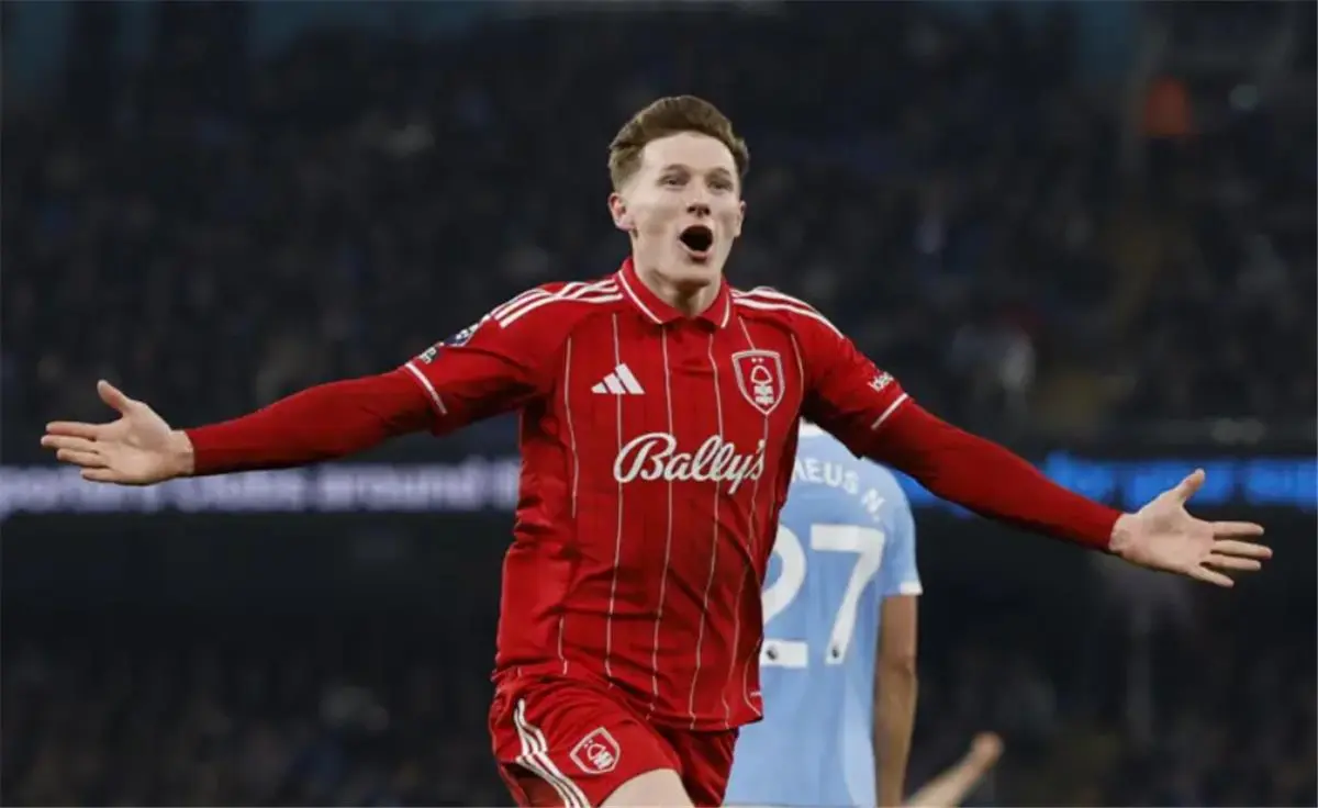 إليوت أندرسون يسجل هدف تعادل نوتينجهام أمام مانشستر سيتي