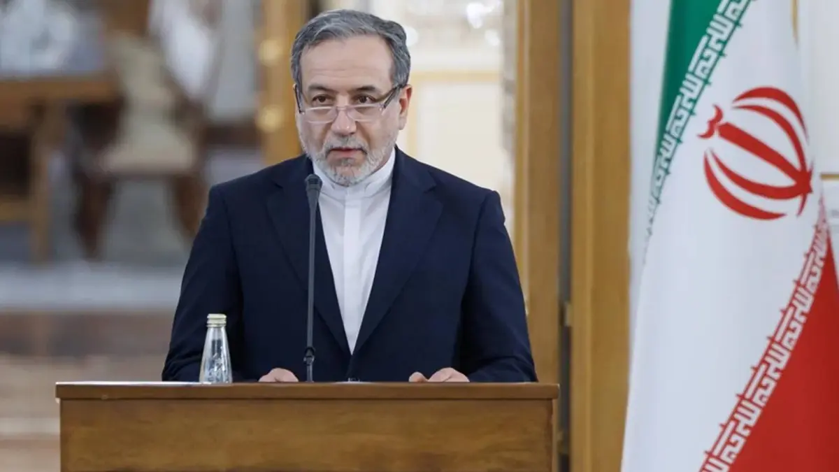 طهران تتوعد واشنطن بـ"ندم شديد".. عراقجي: أمريكا استهدفت الفرقاطة "دينا" بعمق المياه الدولية