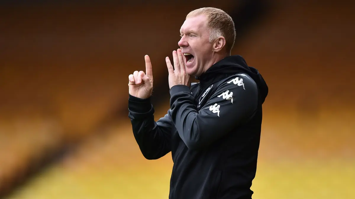 سكولز ينقلب على كاريك بعد الخسارة الأولى