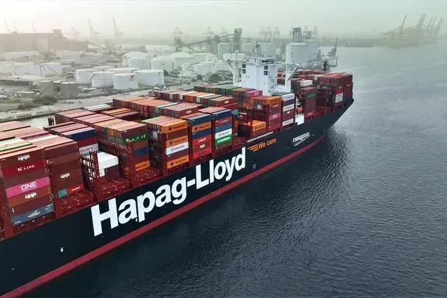 من وإلى 12 وجهة.. رسوم جديدة على الحاويات تصل إلى 4 آلاف دولار بسبب حرب إيران - Economy Plus