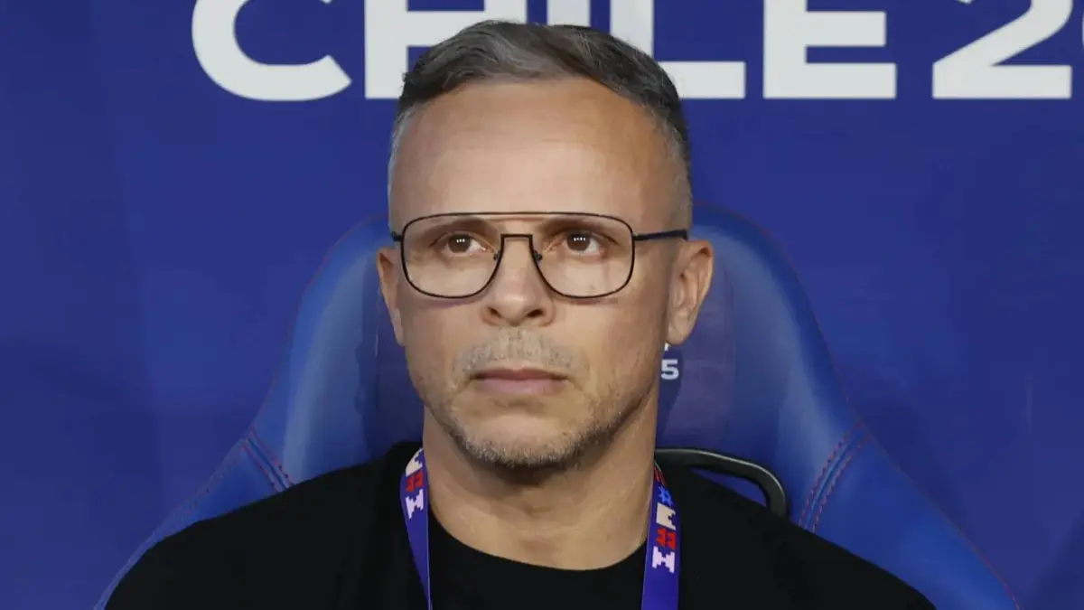 محمد وهبي يعوض الركراكي على رأس المنتخب المغربي