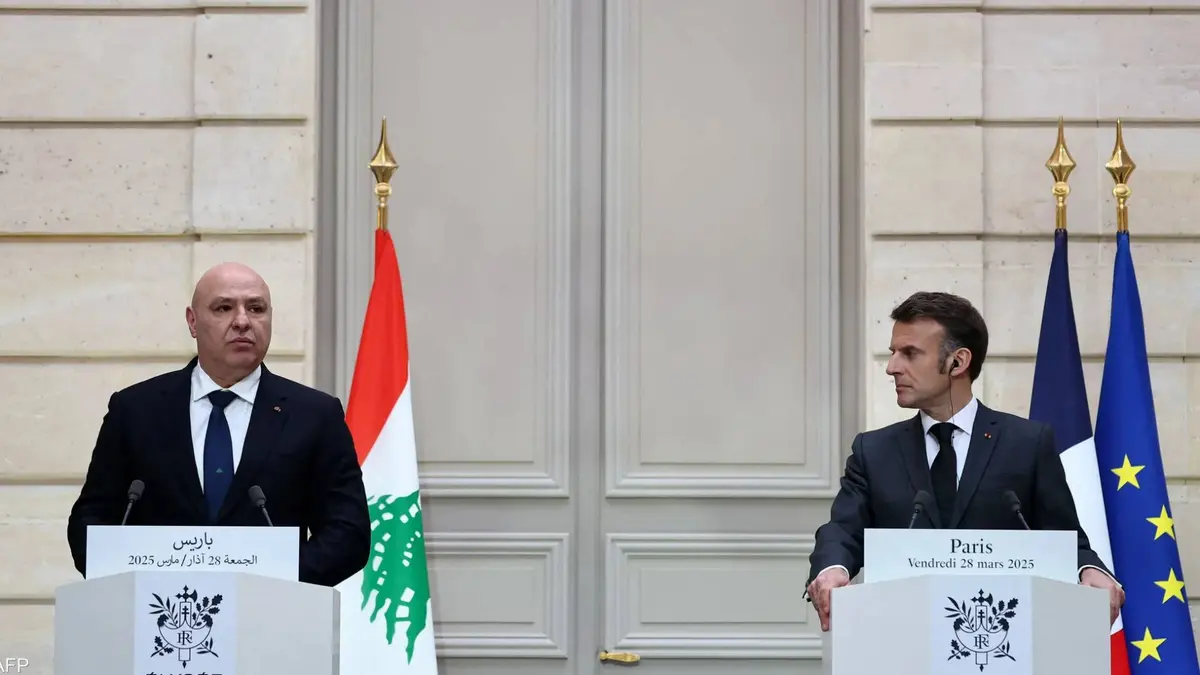 عون يناشد ماكرون كبح "التصعيد" في الضاحية الجنوبية وضمان وقف فوري لإطلاق النار