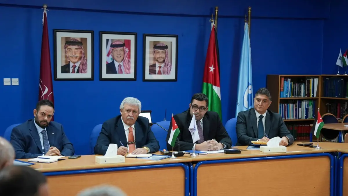 القطامين يبحث مع "نقابة الملاحة" جاهزية القطاع البحري لضمان استدامة سلاسل التوريد