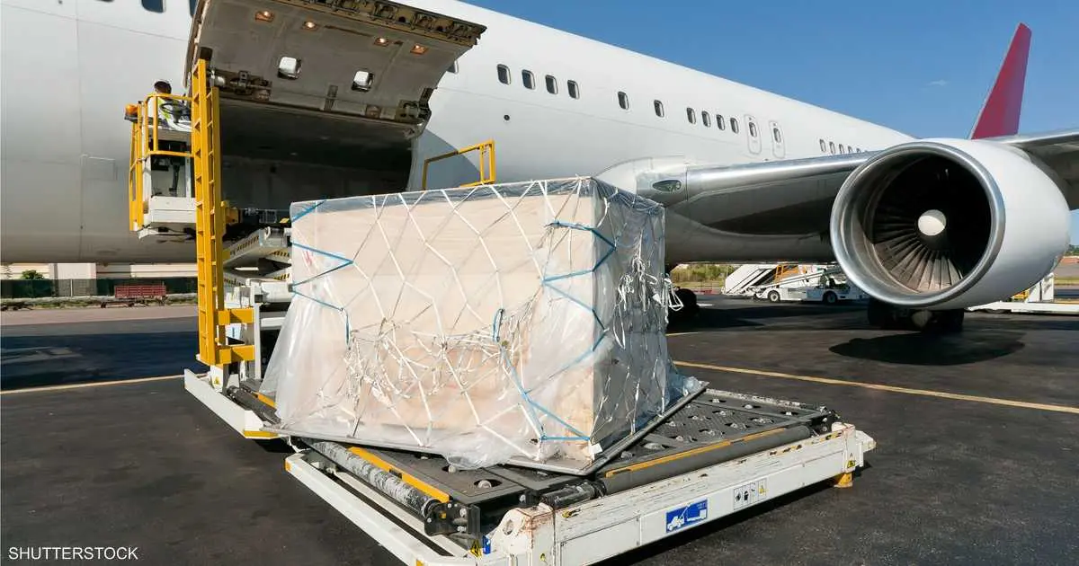 حرب إيران تضرب الشحن الجوي عبر خفض السعة ورفع التكاليف