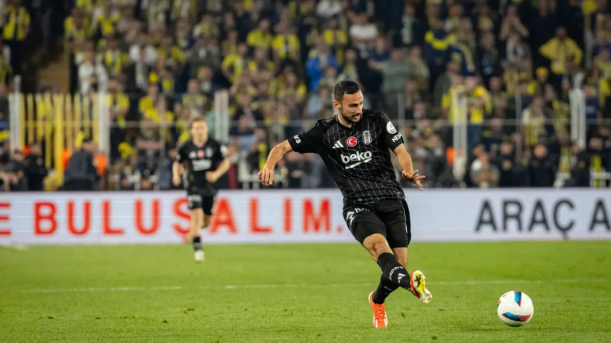 بعد أرقامه القوية.. محترف مغربي يشعل صراعًا في أوروبا والسعودية