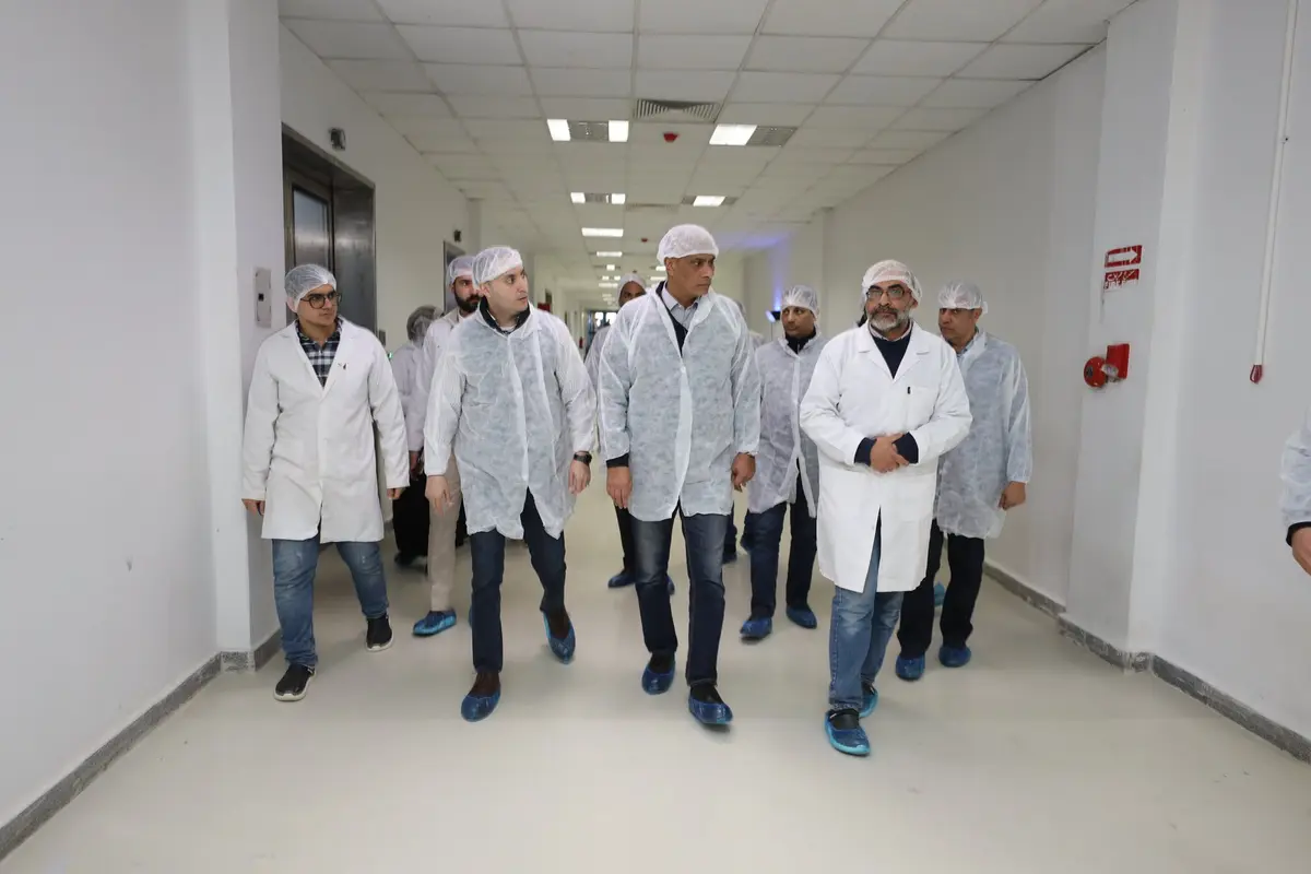 محافظ كفرالشيخ يتفقد مصنع سبأ للأدوية والصناعات الكيماوية بمدينة بلطيم