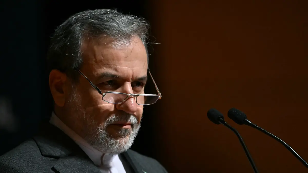 وزير خارجية إيران: نحن مستعدون "وننتظر" أي غزو أمريكي لأراضينا