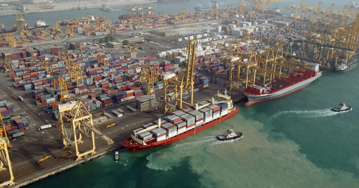 "دي بي ورلد": جميع محطات ميناء جبل علي تعمل بشكل اعتيادي