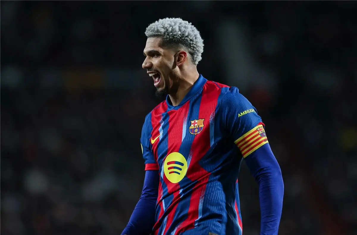 أراوخو عن وصوله إلى 200 مشاركة مع برشلونة: حلم تحقق.. ويختار المباراة الأفضل