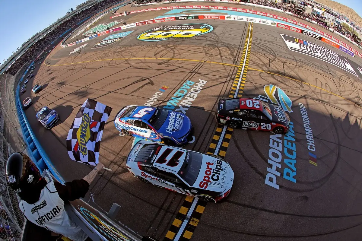 How to watch the NASCAR and IndyCar doubleheader at Phoenix