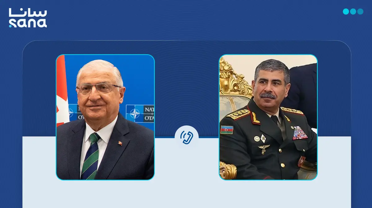 وزيرا دفاع تركيا وأذربيجان يبحثان قضايا الدفاع والتطورات بالمنطقة