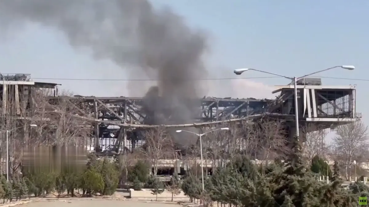 الدمار الهائل في ملعب "آزادي" غربي طهران