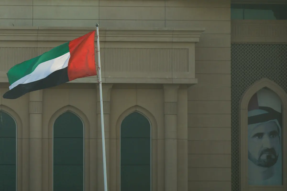 الدفاعات الجوية الإماراتية تتعامل مع 6 صواريخ باليستية و 131 طائرة مسيرة