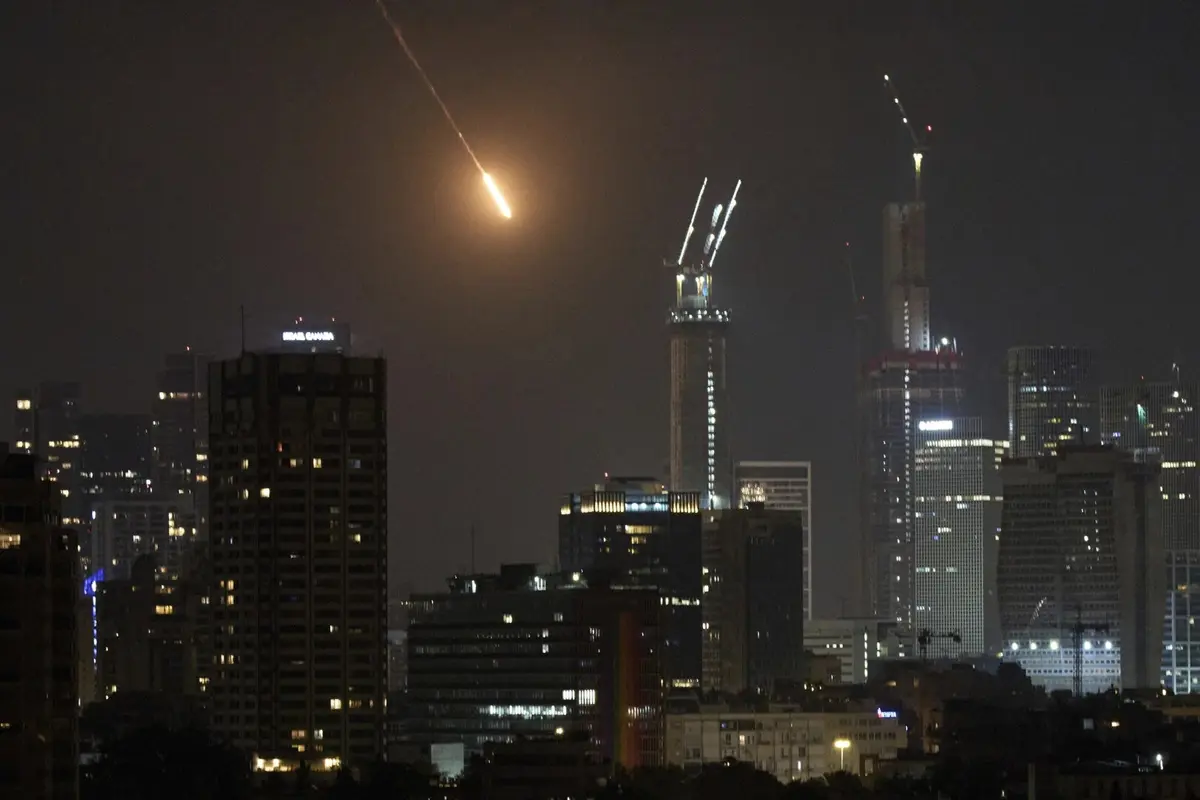 الحرب الصامتة.. الخليج بين نيران الصواريخ ومستقبل التحالفات والمصالح في المنطقة