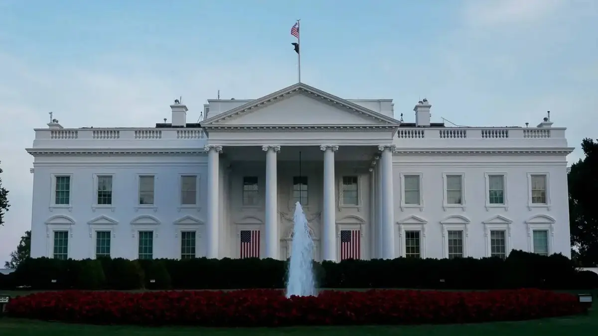 البيت الأبيض يعلن شل الآلة العسكرية الإيرانية: انهيار كبير في رشقات الصواريخ والمسيرات