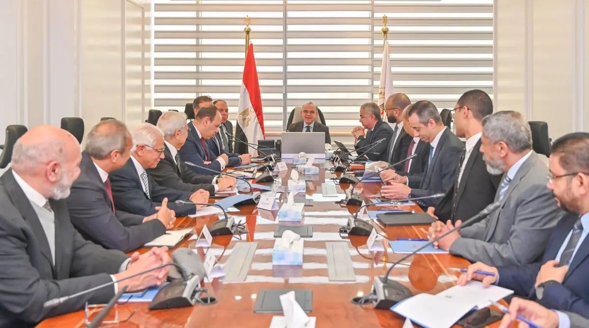 وزير الاستثمار: إعادة هندسة إجراءات التراخيص تمهيداً لرقمنتها عبر منصة موحدة