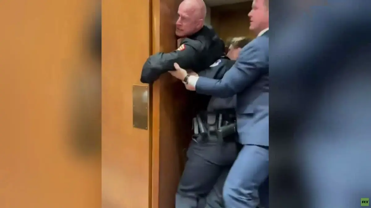 "لا أحد يريد القتال من أجل إسرائيل"..