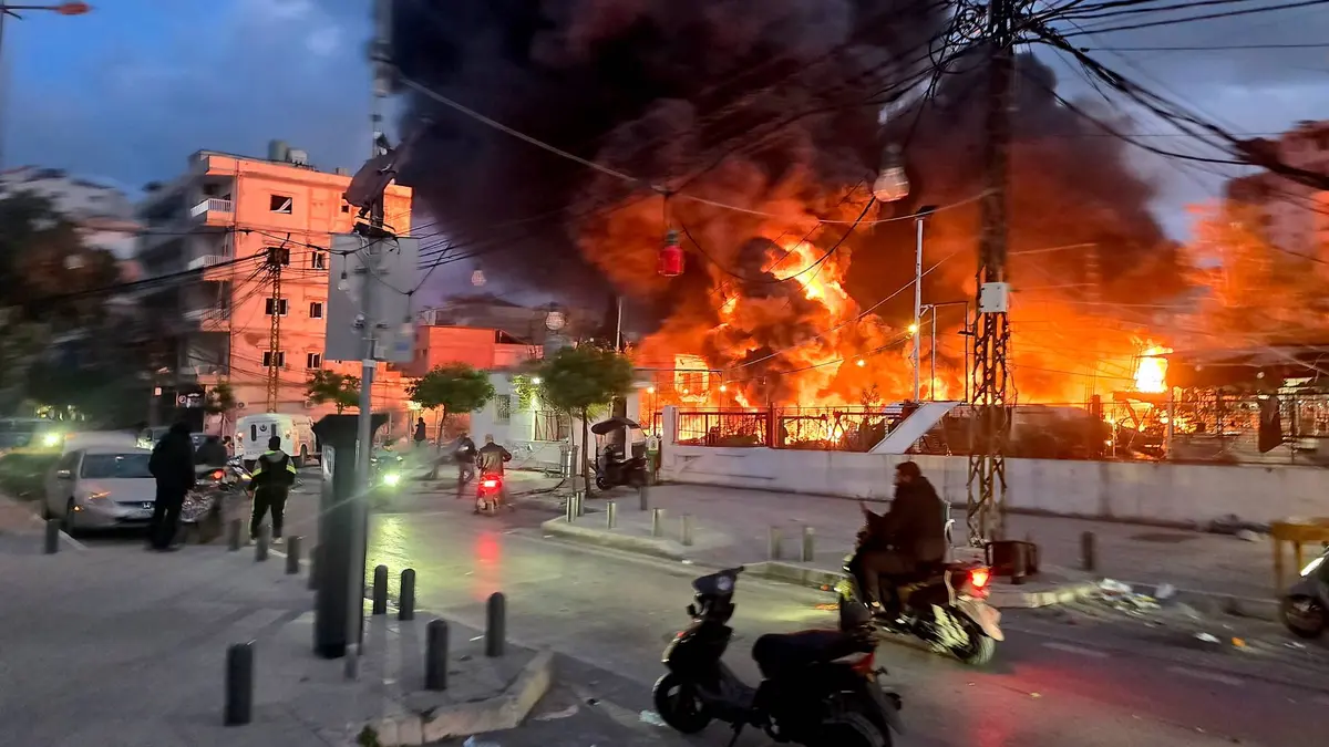 الوكالة الوطنية: غارات "إسرائيلية" عنيفة تستهدف الجنوب والبقاع في لبنان