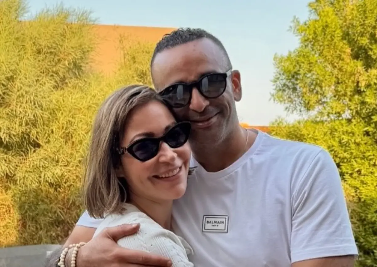 أحمد الجنايني يحتفل بنجاح زوجته منة شلبي في "صحاب الأرض" برسالة رومانسية