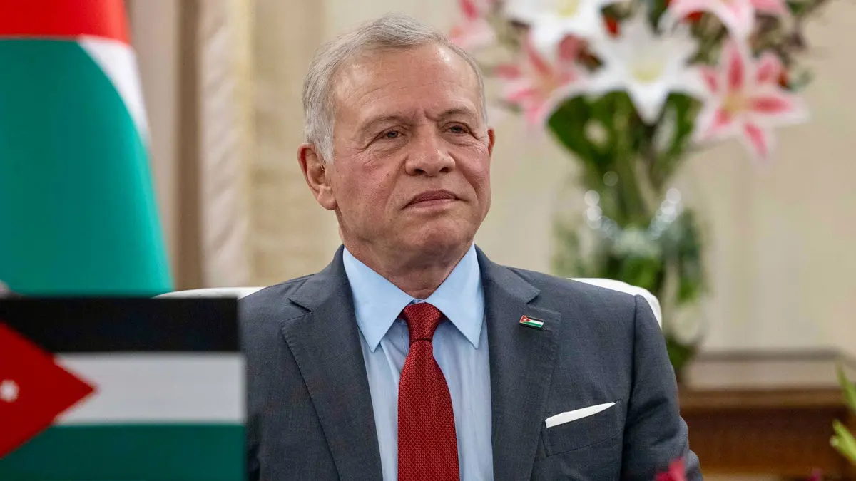 الملك يؤكد على ضرورة احترام سيادة دول المنطقة خلال اتصال مع رئيس التشيك