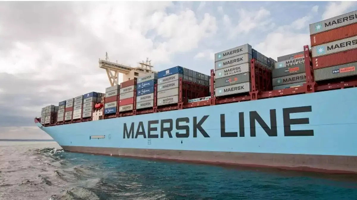 شركة "ميرسك" تعلن تعليق رحلاتها بين أوروبا والشرق الأوسط.